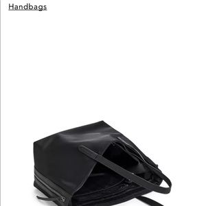 Botiner New York black vinyl bag